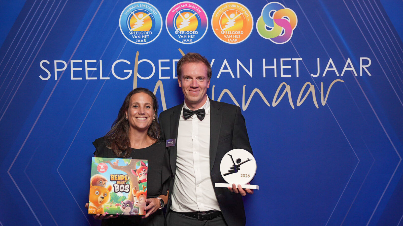 MNKY Entertainment met Bende in het Bos en de Publieksprijs